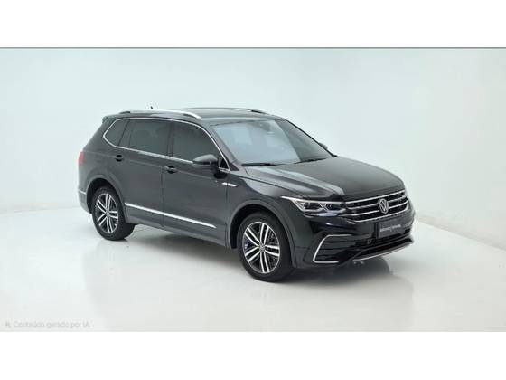 VOLKSWAGEN TIGUAN 2.0 300 TSI GASOLINA ALLSPACE R-LINE AUTOMÁTICO VOLKSWAGEN TIGUAN 2.0 300 TSI GASOLINA ALLSPACE R-LINE AUTOMÁTICO